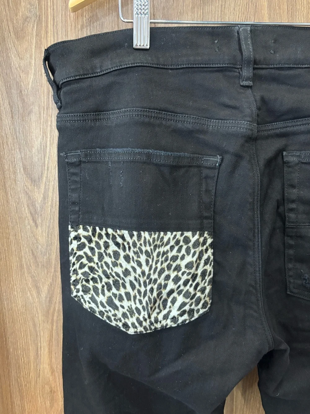 AMIRI Men’s Black Leopard Patch Distressed Skinny Jeans Size 36